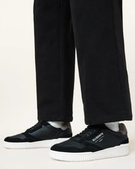 Regan Low Top Sneakers