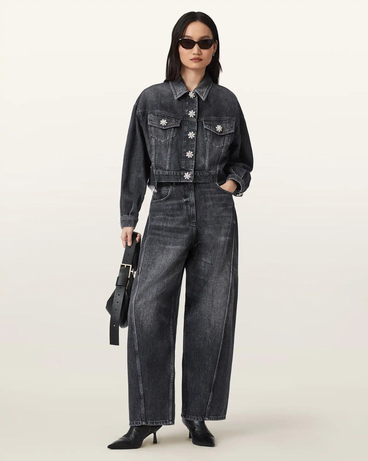 Carter Barrel Denim Jeans